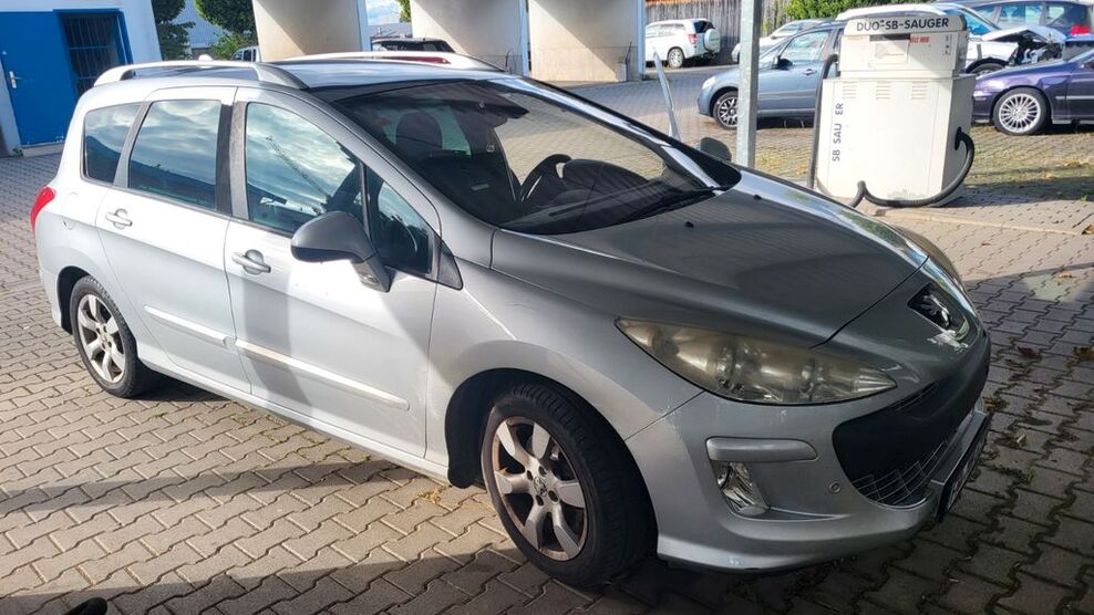 Peugeot 308 231.675 km 2.750 € Müllheim 79379