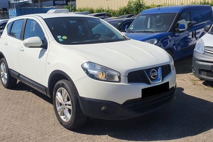 Nissan Qashqai 305.361 km 3.100 &euro; Freiburg 79108