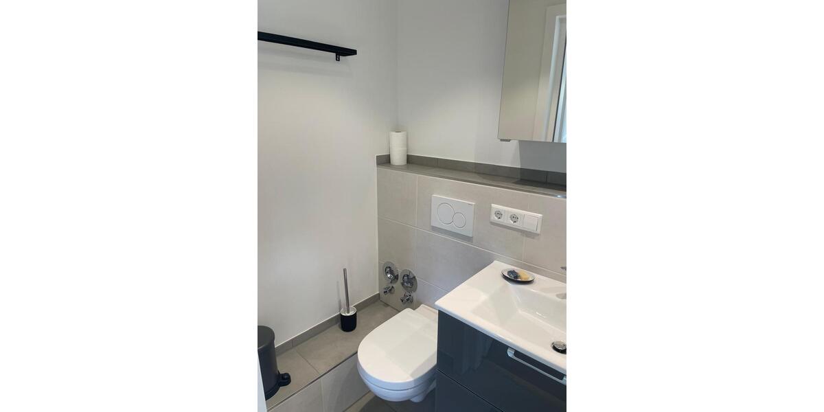 Etagenwohnung Buchenbach - 1 Zimmer, 16 m&sup2;, 400&euro; | Angebot:26196266