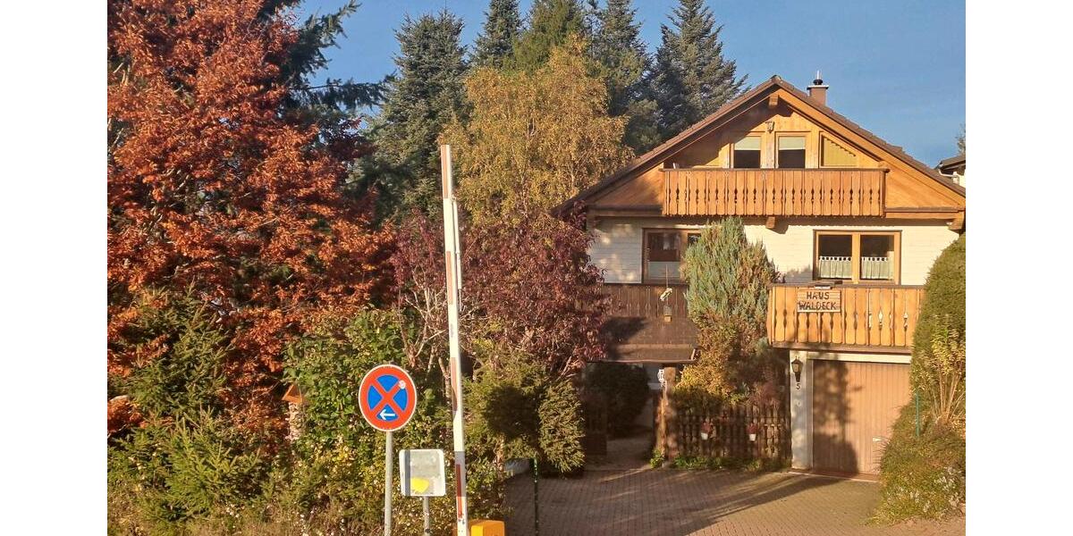 Einfamilienhaus Furtwangen im Schwarzwald - 13 Zimmer, 300 m&sup2;, 395.000&euro; | Angebot:27140838
