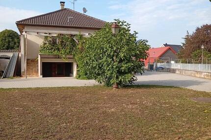 Haus Neuenburg am Rhein - 7 Zimmer, 170 m&sup2;, 330.000&euro; | Angebot:27157505