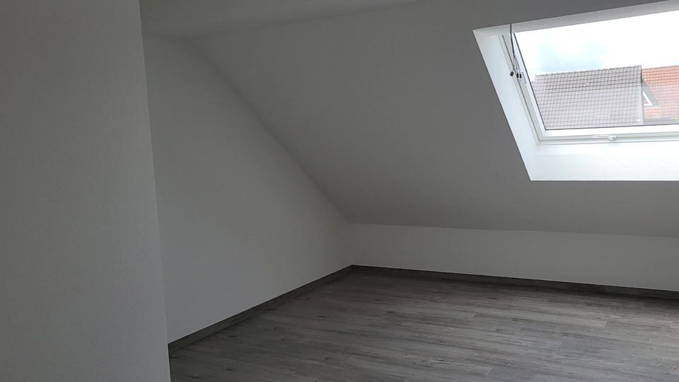 Reihenhaus Wyhl am Kaiserstuhl - 5 Zimmer, 124 m&sup2;, 1.700&euro; | Angebot:24176559