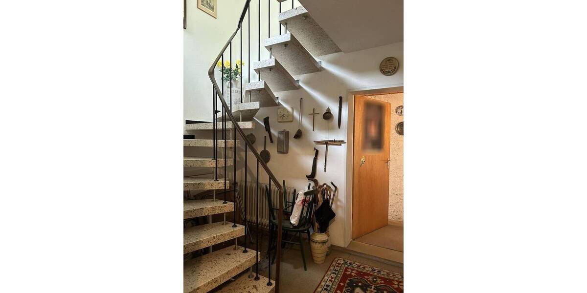 Mehrfamilienhaus, Wohnhaus Freiburg Zähringen - 6 Zimmer, 171 m&sup2;, 1.180.000&euro; | Angebot:25704993
