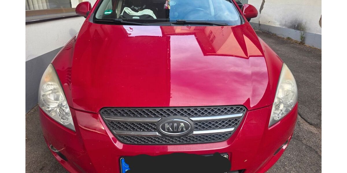 Kia ceed / Ceed 132.000 km 4.199 &euro; Vörstetten 79279