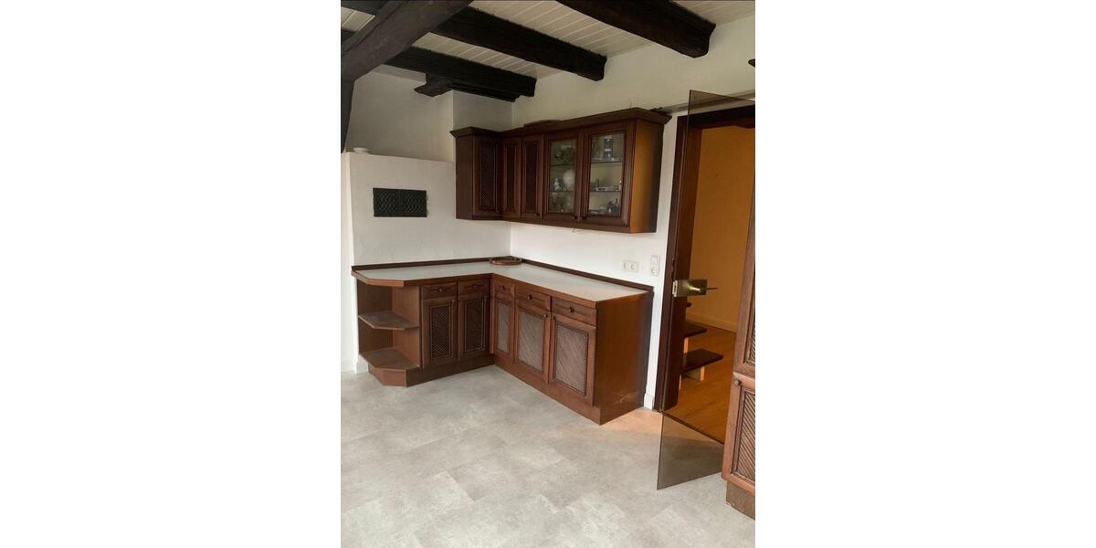 Etagenwohnung Freiburg im Breisgau - 2 Zimmer, 94 m&sup2;, 1.300&euro; | Angebot:25145589