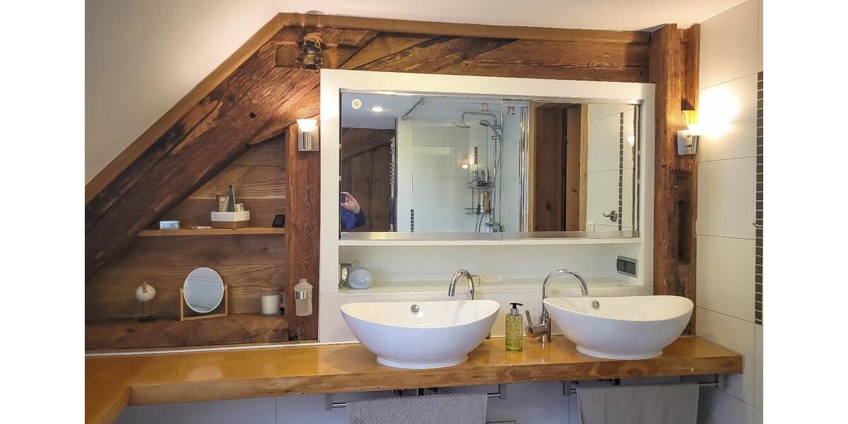 Dachgeschoßwohnung Furtwangen im Schwarzwald - 4 Zimmer, 180.000&euro; | Angebot:21694565