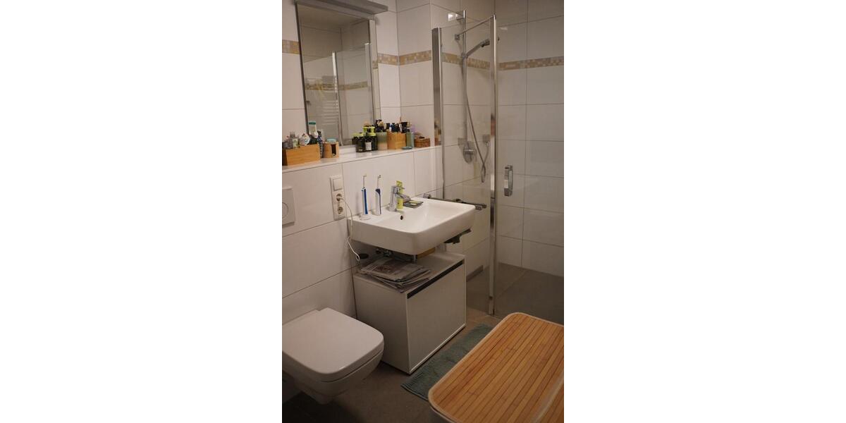Etagenwohnung Freiburg im Breisgau Oberau - 3 Zimmer, 94 m&sup2;, 1.755&euro; | Angebot:26471095