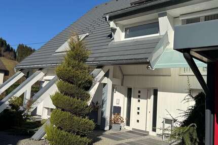 Haus zum Kaufen in Buchenbach 950.000 € 239 m² 7 zimmer