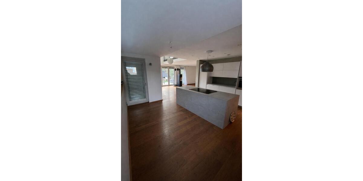 Doppelhaushälfte Wittnau - 4 Zimmer, 172 m&sup2;, 3.000&euro; | Angebot:25831358