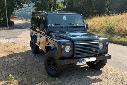 Land Rover Defender 126.000 km 37.500 &euro; Freiburg 79102