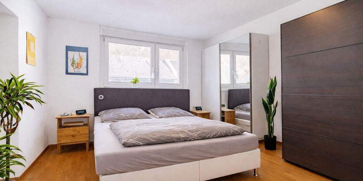 Mehrfamilienhaus, Wohnhaus Waldkirch - 7 Zimmer, 247 m&sup2;, 867.000&euro; | Angebot:25877351