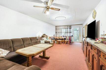 Geräumige 4-Zimmer-Wohnung mit Südbalkon 4 zimmer