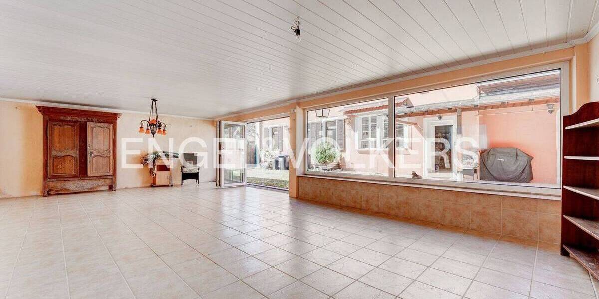 Mehrfamilienhaus, Wohnhaus Vogtsburg im Kaiserstuhl Oberrotweil - 1 Zimmer, 251 m&sup2;, 1.280.000&euro; | Angebot:26853359