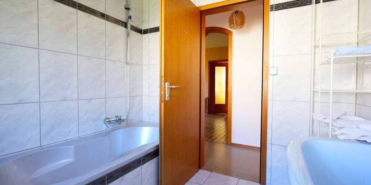 Einfamilienhaus Breisach am Rhein Breisach - 7 Zimmer, 180 m&sup2;, 585.000&euro; | Angebot:26797913