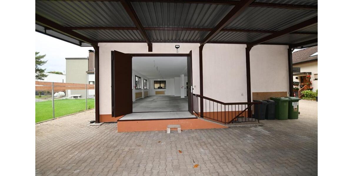 Haus und Halle in Denzlingen für Wohnen und Gewerbe 6 zimmer