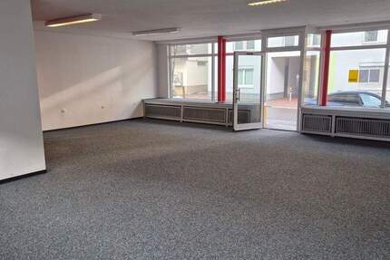 Gewerbeobjekt Furtwangen im Schwarzwald Stadtgebiet - 1 Zimmer, 76 m&sup2;, 90.000&euro; | Angebot:24833272