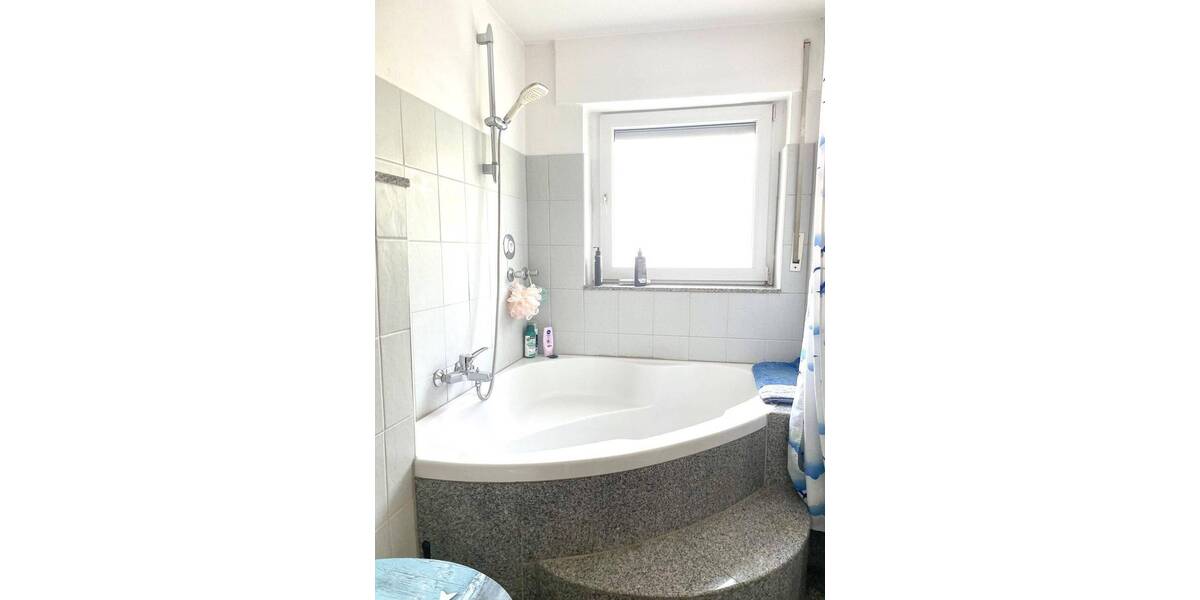 Etagenwohnung Buggingen - 2 Zimmer, 58 m&sup2;, 165.000&euro; | Angebot:25679745