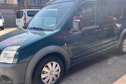 Ford Tourneo Connect 180.000 km 2.400 &euro; Freiburg 79111