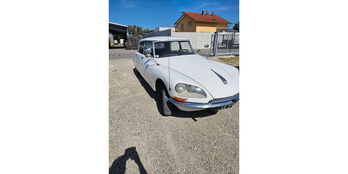 Citroen DS 72.000 km 12.500 &euro; Gundelfingen / Freiburg 79194