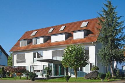 Haus March - 7 Zimmer, 241 m&sup2;, 2.892&euro; | Angebot:26656537