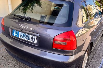 Audi A3 270.343 km 700 &euro; Freiburg 79111