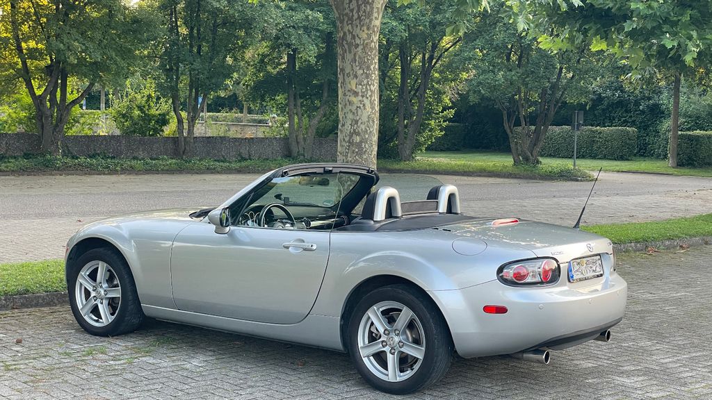 Mazda MX-5 88.000 km 10.850 &euro; Pfaffenweiler/Breisgau 79292
