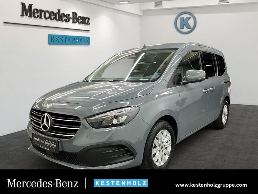 Mercedes-Benz T-Klasse 3.875 km 32.990 € Freiburg 79111