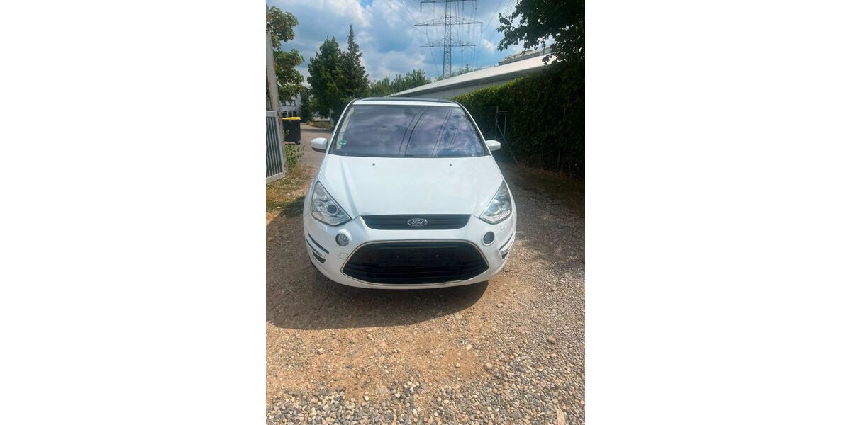 Ford S-Max 180.000 km 1.900 &euro; Bad krozingen 79189