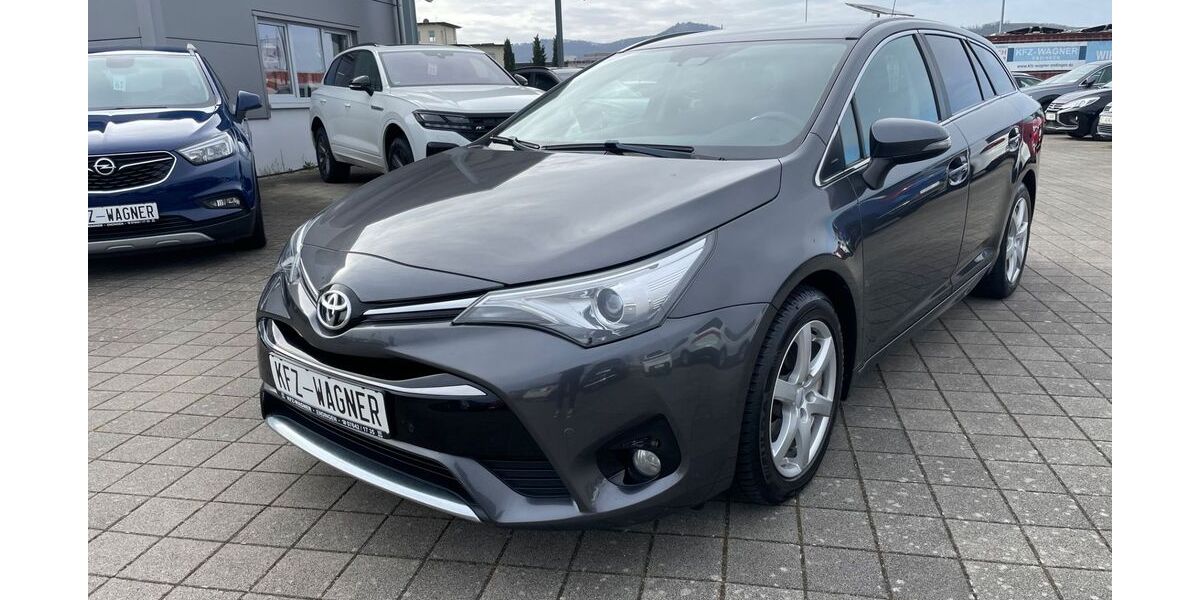 Toyota Avensis 230.000 km 6.999 &euro; Endingen 79346