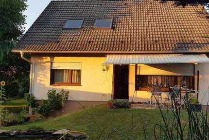 Haus zum Kaufen in Ehrenkirchen 550.000 € 159 m² 5 zimmer