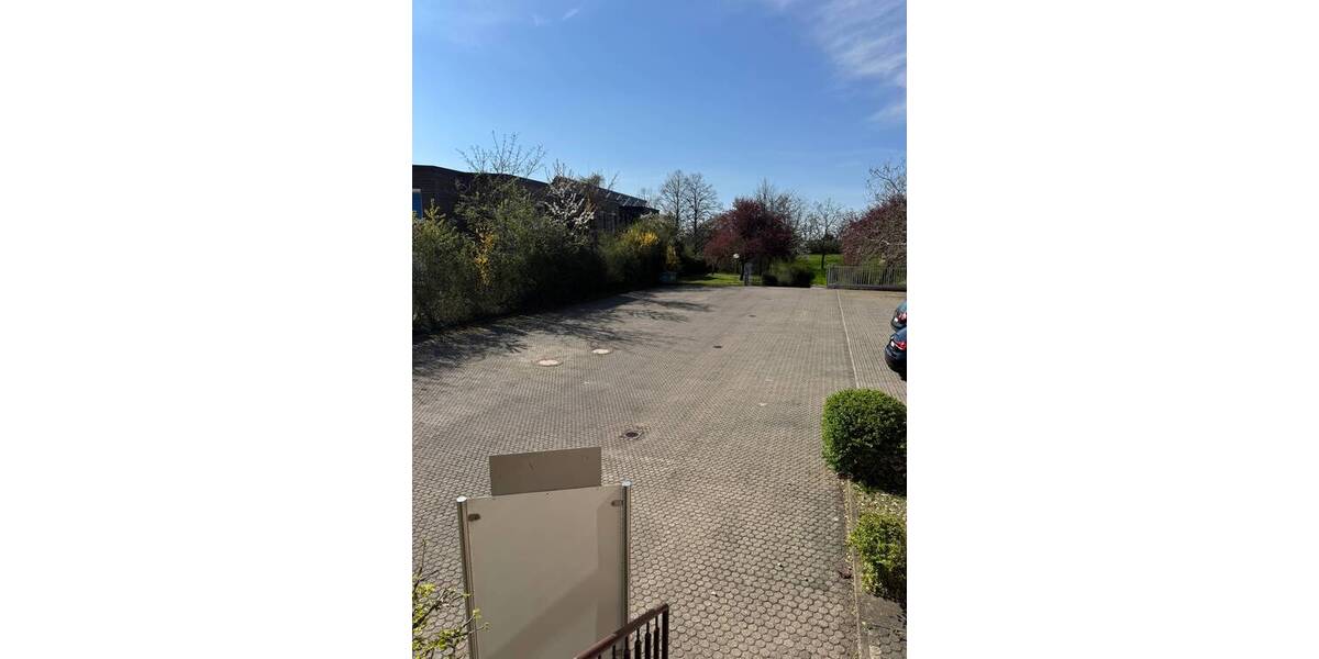 Gewerbeobjekt Freiburg im Breisgau St. Georgen - 1 Zimmer, 736 m&sup2;, 6.350&euro; | Angebot:23980762