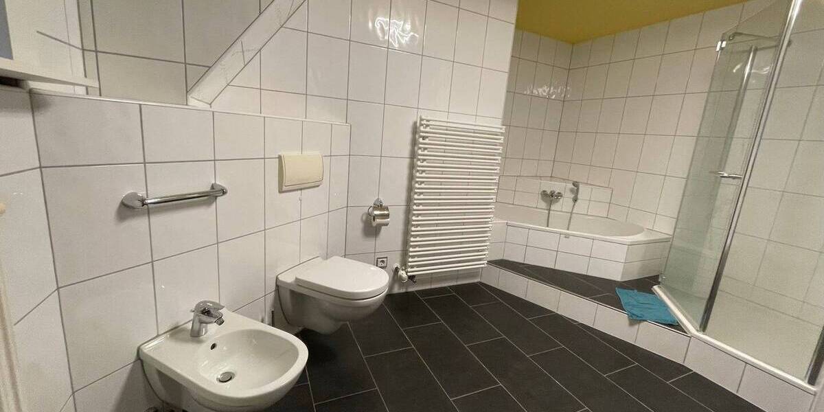 Einfamilienhaus Kenzingen - 7 Zimmer, 236 m&sup2;, 890.000&euro; | Angebot:23978594