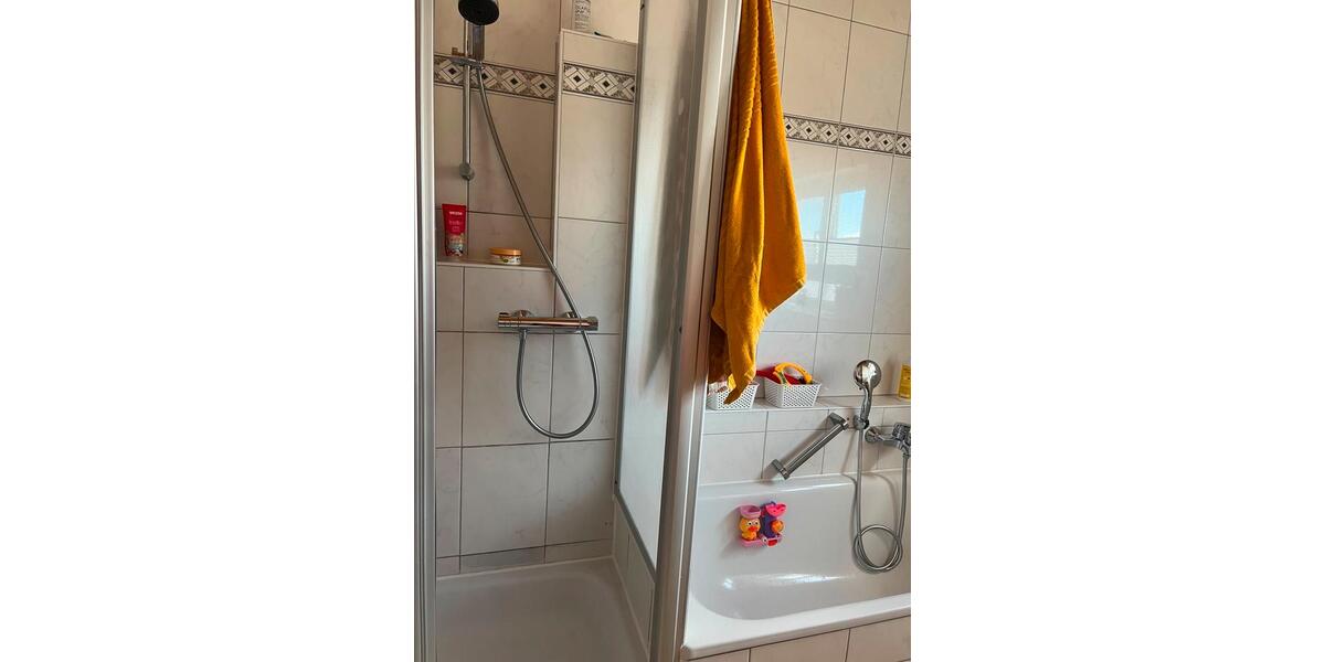 Dachgeschoßwohnung Neuenburg am Rhein - 4.5 Zimmer, 122 m&sup2;, 425.000&euro; | Angebot:26876365
