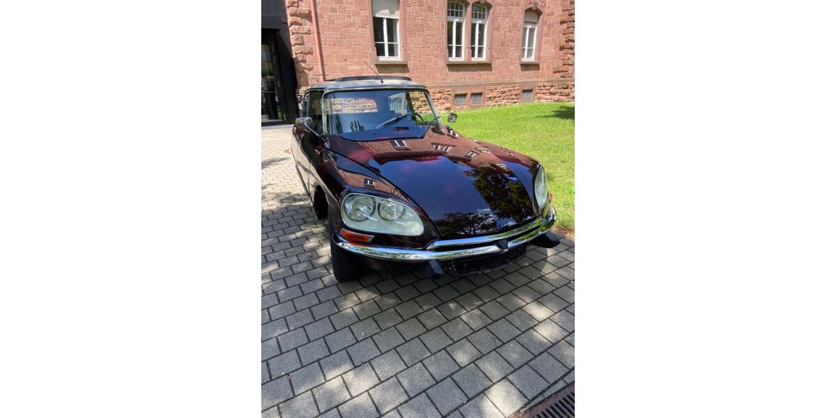Citroen DS 120.000 km 22.900 &euro; Freiburg 79104