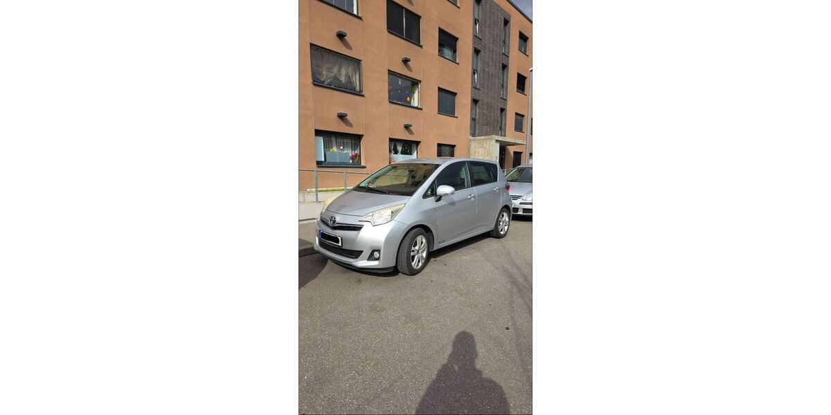 Toyota Verso-S 159.500 km 6.200 &euro; Freiburg im Breisgau 79111
