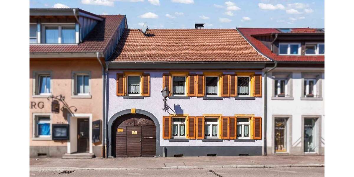 Einfamilienhaus Waldkirch - 6 Zimmer, 220 m&sup2;, 990.000&euro; | Angebot:26133752