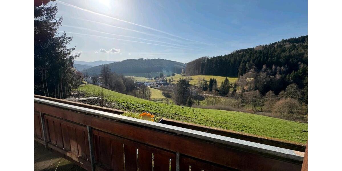 Einfamilienhaus Elzach - 6 Zimmer, 130 m&sup2;, 1.450&euro; | Angebot:26036416