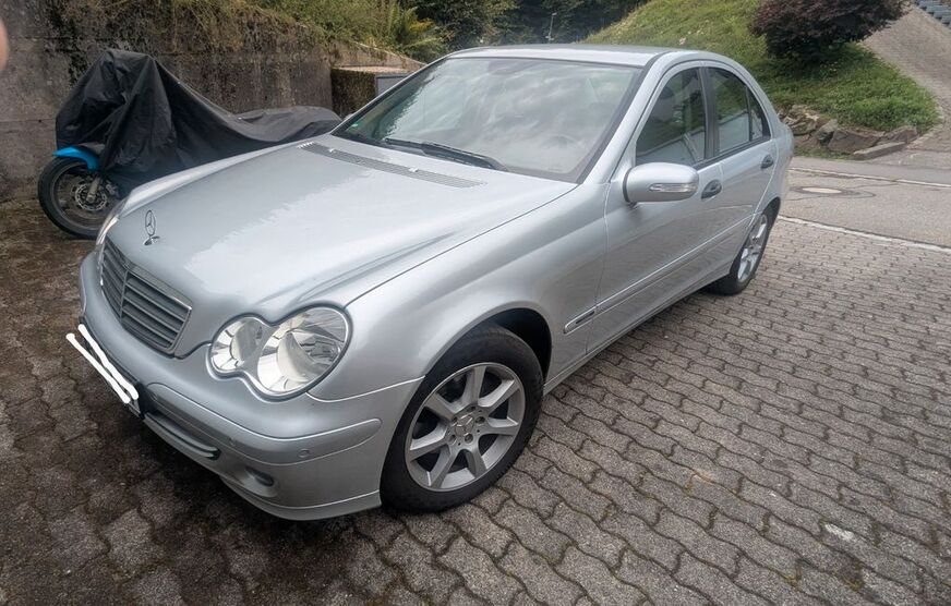 Mercedes-Benz C 200 168.318 km 3.300 € Schönau im Schwarzwald 79677