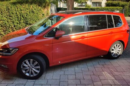 VW Touran 148.000 km 19.300 &euro; Freiburg 79117