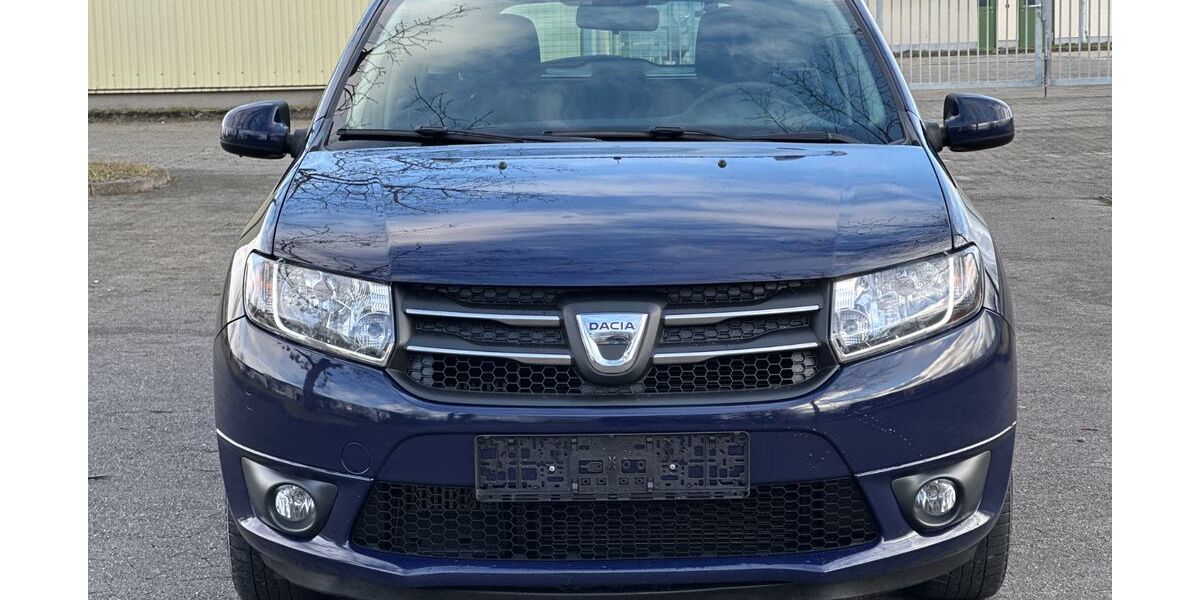 Dacia Logan 144.000 km 4.600 &euro; Freiburg 79108