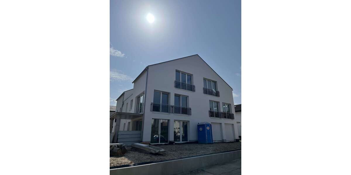 Wohnung zum Mieten in Freiburg im Breisgau 2.300 € 99 m² 3 zimmer