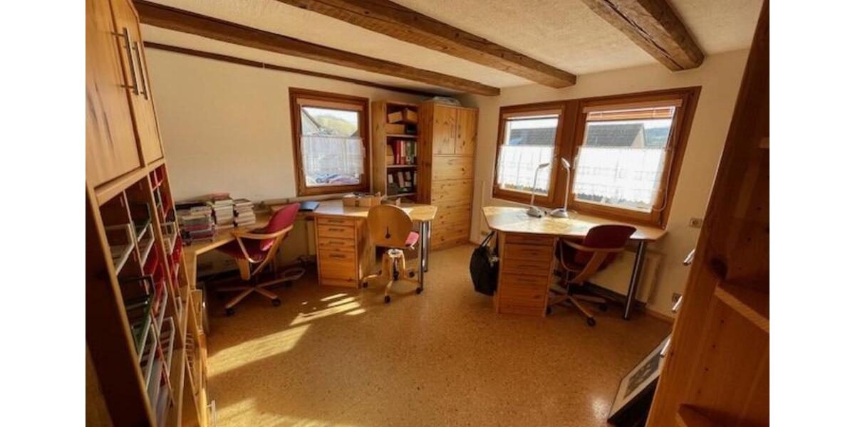 Mehrfamilienhaus, Wohnhaus Lenzkirch - 10 Zimmer, 220 m&sup2;, 390.000&euro; | Angebot:25544786