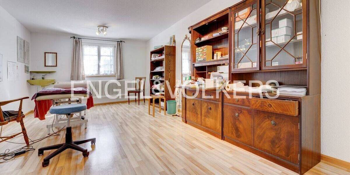 Mehrfamilienhaus, Wohnhaus Vogtsburg im Kaiserstuhl Oberrotweil - 1 Zimmer, 251 m&sup2;, 1.280.000&euro; | Angebot:26853359