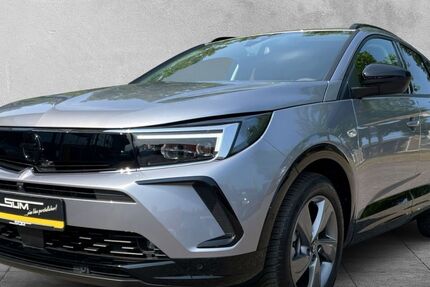 Opel Grandland (X) 3.200 km 27.490 € Müllheim 79379