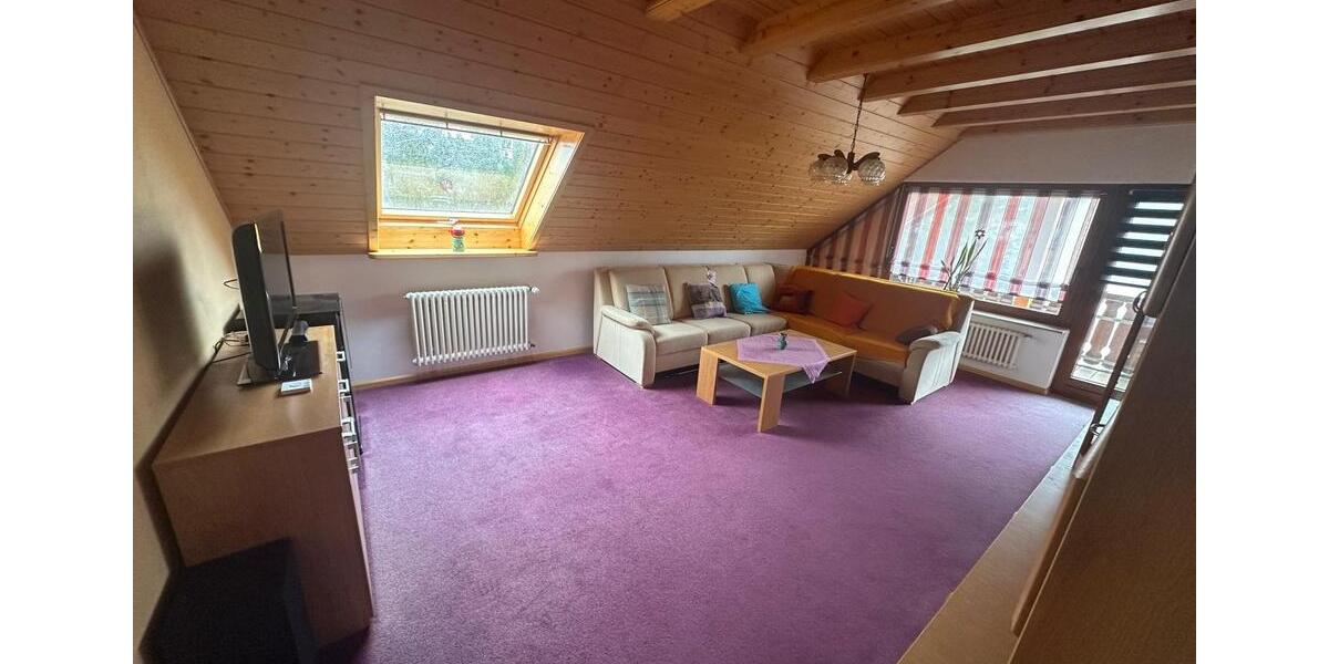 Dachgeschoßwohnung Teningen - 2 Zimmer, 73 m&sup2;, 1.190&euro; | Angebot:25319674