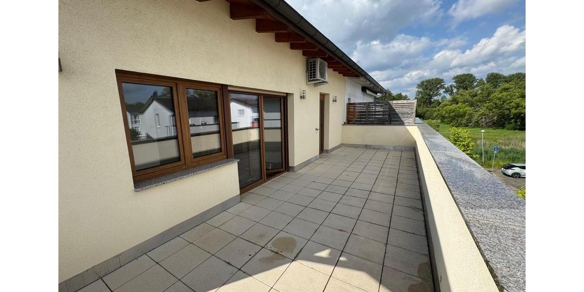 Doppelhaushälfte March - 13 Zimmer, 370 m&sup2;, 1.450.000&euro; | Angebot:24415609