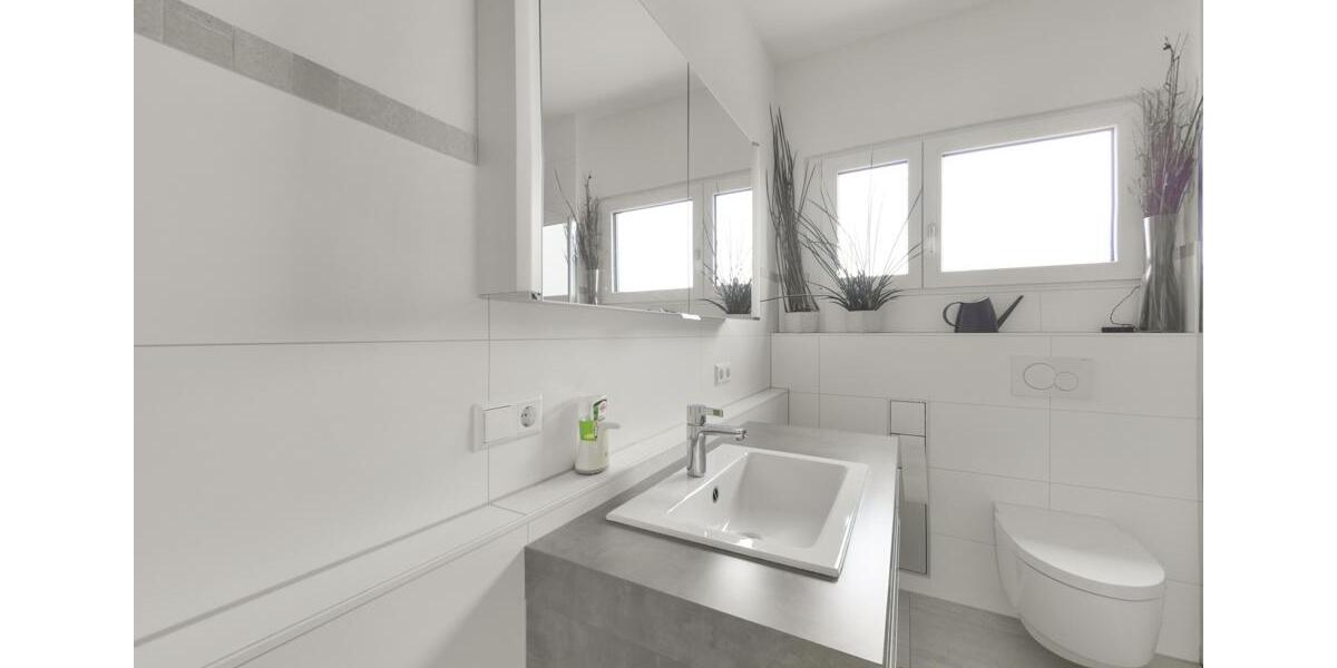 Einfamilienhaus Bad Krozingen - 4 Zimmer, 125 m&sup2;, 1.880&euro; | Angebot:24810677