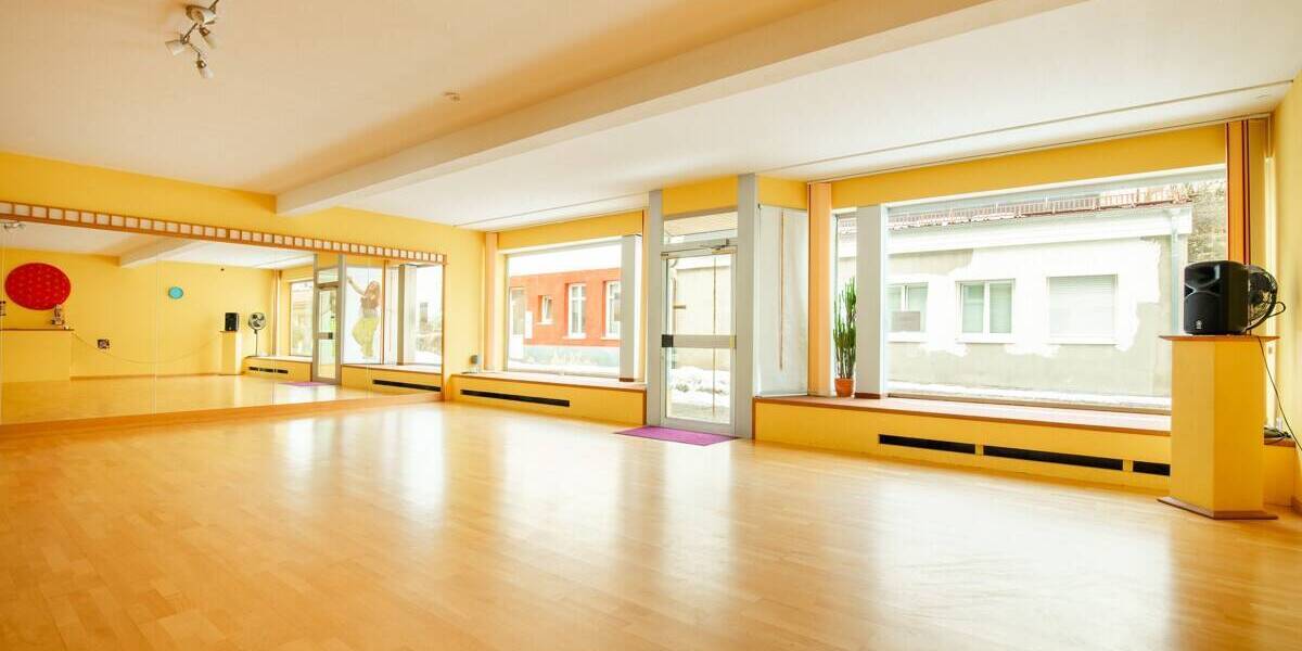 Mehrfamilienhaus, Wohnhaus Titisee-Neustadt Neustadt - 8 Zimmer, 238 m&sup2;, 399.000&euro; | Angebot:26555090