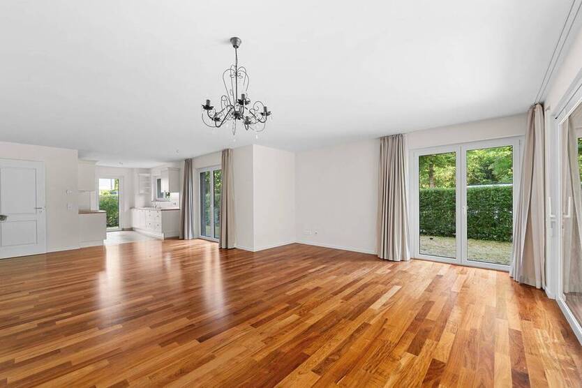 Moderne 3-Zimmer-EG-Wohnung mit Garten & zwei Terrassen in Freiburg-Neuburg