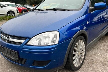 Opel Corsa 220.000 km 1.500 € Freiburg 79108